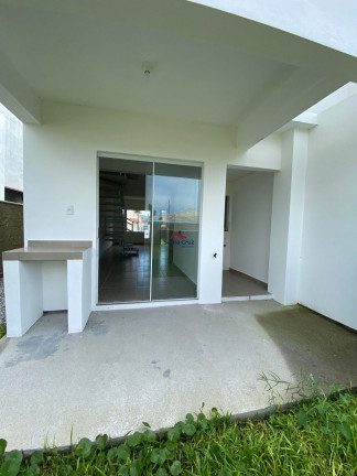 Imagem Sobrado com 2 Quartos à Venda, 185 m² em São João Do Rio Vermelho - Florianópolis Imagem Sobrado com 2 Quartos à Venda, 185 m² em São João Do Rio Vermelho - Florianópolis
