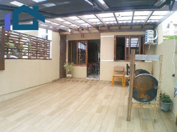 Imagem Casa com 2 Quartos à Venda, 55 m² em Parque Da Matriz - Cachoeirinha