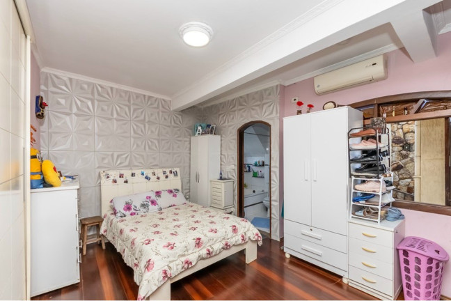 Imagem Casa com 3 Quartos à Venda, 325 m² em Vila Gustavo - São Paulo Imagem Casa com 3 Quartos à Venda, 325 m² em Vila Gustavo - São Paulo