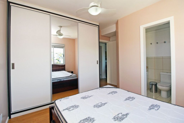 Imagem Apartamento com 2 Quartos à Venda, 67 m² em Jardim Do Salso - Porto Alegre
