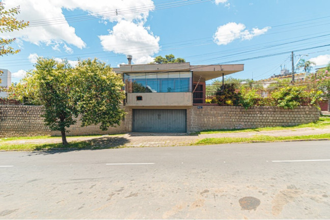Imagem Casa com 3 Quartos à Venda, 298 m² em Chácara Das Pedras - Porto Alegre Imagem Casa com 3 Quartos à Venda, 298 m² em Chácara Das Pedras - Porto Alegre