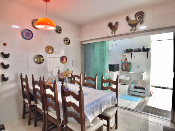 Imagem Casa com 2 Quartos à Venda, 84 m² em Palmeiras - Cabo Frio