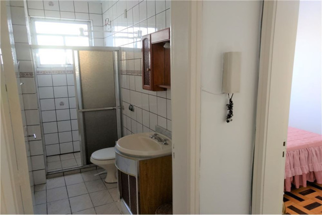 Imagem Imóvel com 1 Quarto à Venda, em Centro Histórico - Porto Alegre Imagem Imóvel com 1 Quarto à Venda, em Centro Histórico - Porto Alegre
