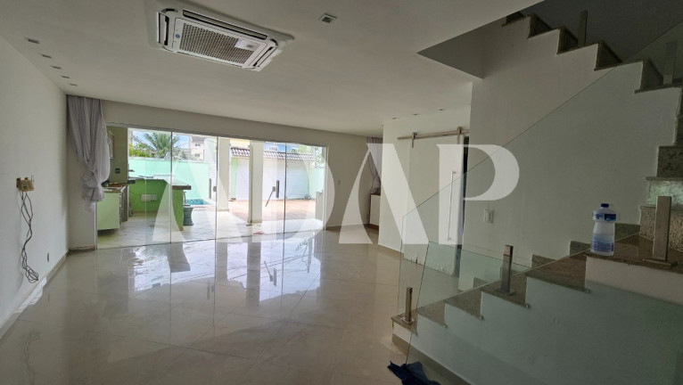 Imagem Casa com 3 Quartos à Venda, 220 m² em Vargem Pequena - Rio De Janeiro Imagem Casa com 3 Quartos à Venda, 220 m² em Vargem Pequena - Rio De Janeiro
