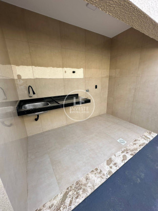 Imagem Casa com 3 Quartos à Venda, 360 m² em Setor Cristina Ii - Trindade