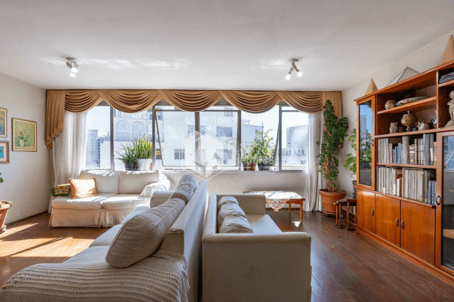 Apartamento com 3 Quartos à Venda, 132 m² em Real Parque - São Paulo