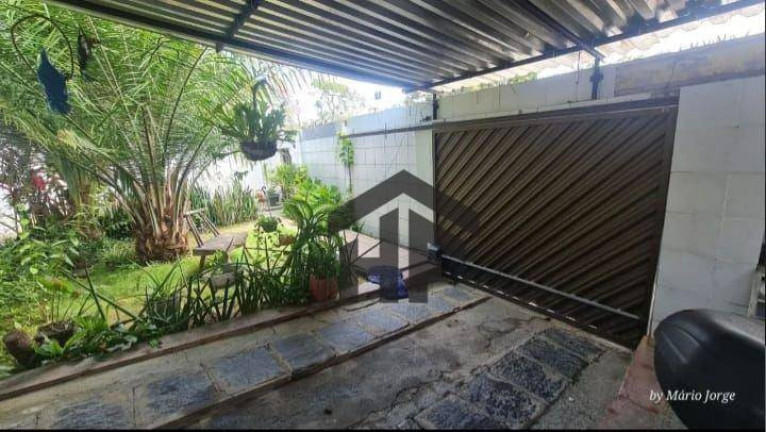 Imagem Casa com 3 Quartos à Venda, 427 m² em Hipódromo - Recife