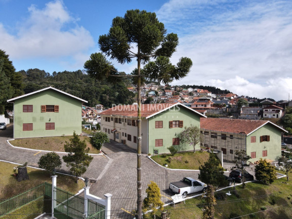 Imóvel com 2 Quartos à Venda, 48 m² em Região Da Floresta Negra - Campos Do Jordão