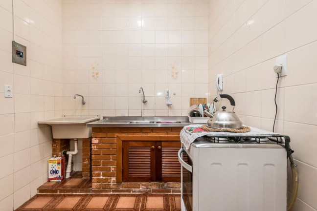 Imagem Imóvel com 2 Quartos à Venda, 64 m² em Menino Deus - Porto Alegre Imagem Imóvel com 2 Quartos à Venda, 64 m² em Menino Deus - Porto Alegre