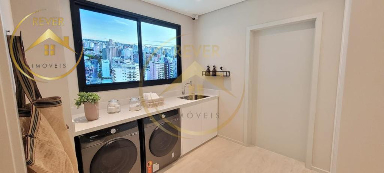 Imagem Apartamento com 3 Quartos à Venda, 212 m² em Cambuí - Campinas Imagem Apartamento com 3 Quartos à Venda, 212 m² em Cambuí - Campinas