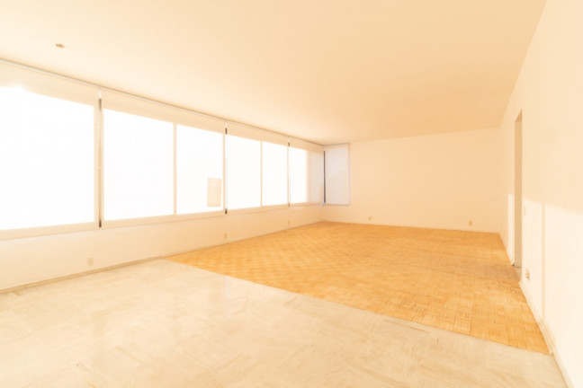 Imagem Imóvel com 4 Quartos à Venda, 368 m² em Rio Branco - Porto Alegre Imagem Imóvel com 4 Quartos à Venda, 368 m² em Rio Branco - Porto Alegre