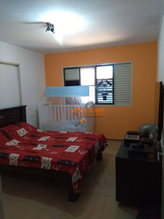 Imagem Casa com 3 Quartos à Venda, 154 m² em Jardim Scyntila - Guarulhos Imagem Casa com 3 Quartos à Venda, 154 m² em Jardim Scyntila - Guarulhos