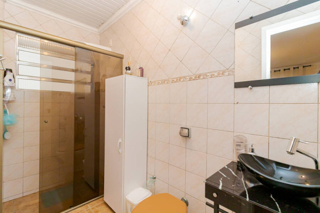 Imagem Casa com 3 Quartos à Venda, 140 m² em Guaíra - Curitiba