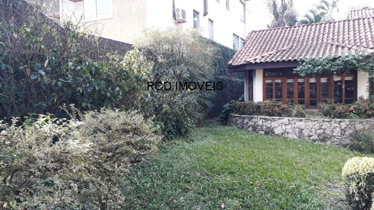Imagem Casa com 3 Quartos à Venda, 470 m² em Parque Dos Príncipes - São Paulo