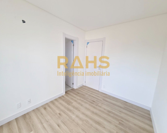 Imagem Apartamento com 3 Quartos à Venda, 134 m² em América - Joinville