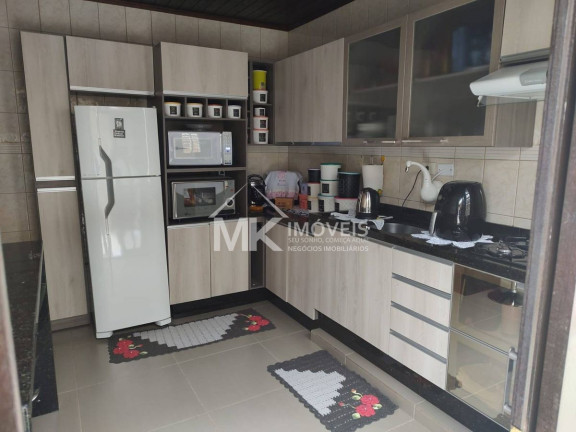 Imagem Sobrado com 5 Quartos à Venda, 270 m² em Uberaba - Curitiba Imagem Sobrado com 5 Quartos à Venda, 270 m² em Uberaba - Curitiba