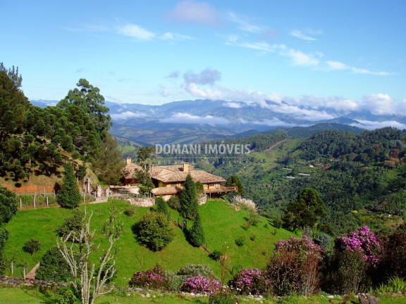 Imagem Imóvel com 2 Quartos à Venda, 1.360 m² em Região Do Toriba - Campos Do Jordão Imagem Imóvel com 2 Quartos à Venda, 1.360 m² em Região Do Toriba - Campos Do Jordão