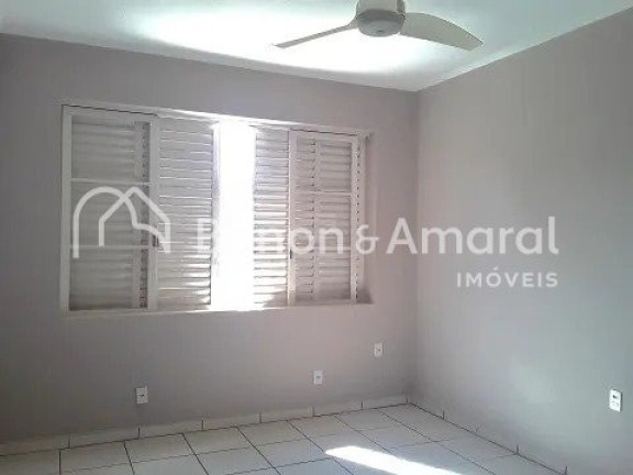 Imagem Casa com 3 Quartos à Venda, 211 m² em Jardim Chapadão - Campinas Imagem Casa com 3 Quartos à Venda, 211 m² em Jardim Chapadão - Campinas