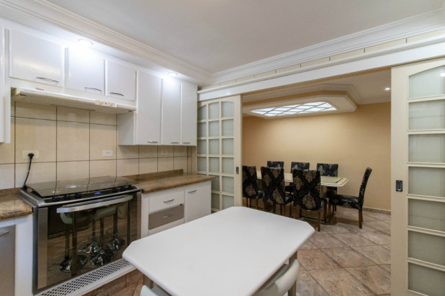 Imagem Casa com 3 Quartos à Venda, 331 m² em Vila Galvão - Guarulhos Imagem Casa com 3 Quartos à Venda, 331 m² em Vila Galvão - Guarulhos