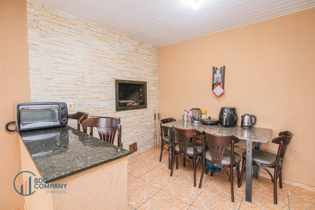 Imagem Casa com 3 Quartos à Venda, 495 m² em Uvaranas - Ponta Grossa