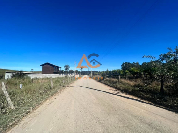 Terreno à Venda, 625 m² em Escalvados - Navegantes