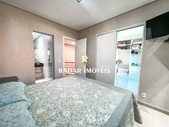 Imagem Apartamento com 4 Quartos à Venda, 270 m² em Algodoal - Cabo Frio