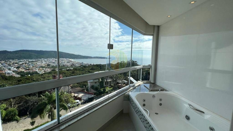 Imagem Casa com 4 Quartos à Venda, 11.500 m² em Centro - Bombinhas