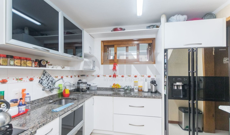 Imagem Casa com 3 Quartos à Venda, 182 m² em Vila Ipiranga - Porto Alegre