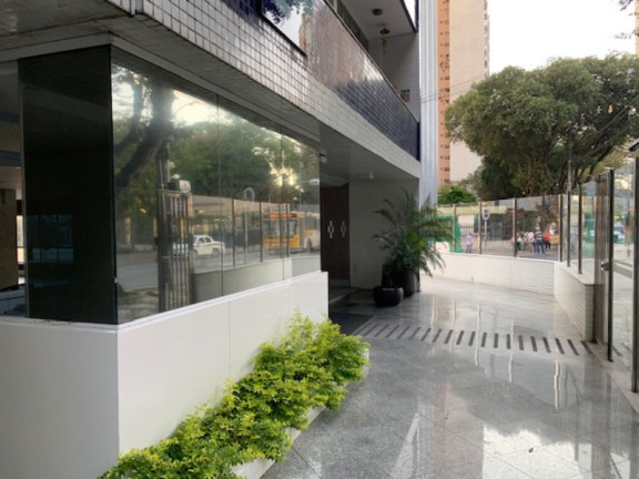 Imagem Imóvel com 4 Quartos à Venda, 250 m² em Campo Grande - Salvador Imagem Imóvel com 4 Quartos à Venda, 250 m² em Campo Grande - Salvador