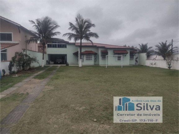 Imagem Casa com 5 Quartos à Venda, 600 m²
