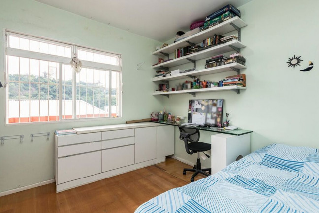 Imagem Imóvel com 2 Quartos à Venda, 79 m² em Menino Deus - Porto Alegre Imagem Imóvel com 2 Quartos à Venda, 79 m² em Menino Deus - Porto Alegre