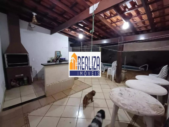 Imagem Casa com 4 Quartos à Venda, 300 m² em Mercês - Uberaba Imagem Casa com 4 Quartos à Venda, 300 m² em Mercês - Uberaba