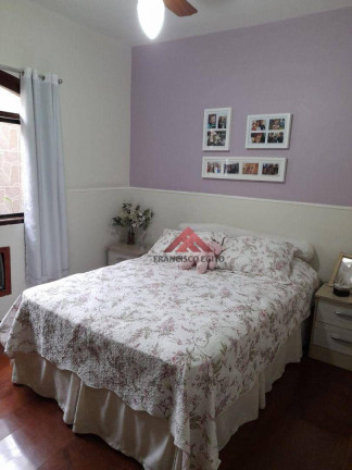 Imagem Casa com 6 Quartos à Venda, 300 m² em Piratininga - Niterói Imagem Casa com 6 Quartos à Venda, 300 m² em Piratininga - Niterói