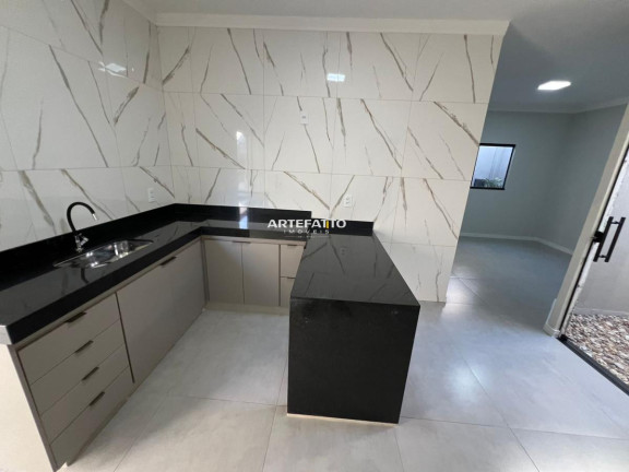 Imagem Casa com 3 Quartos à Venda, 200 m²