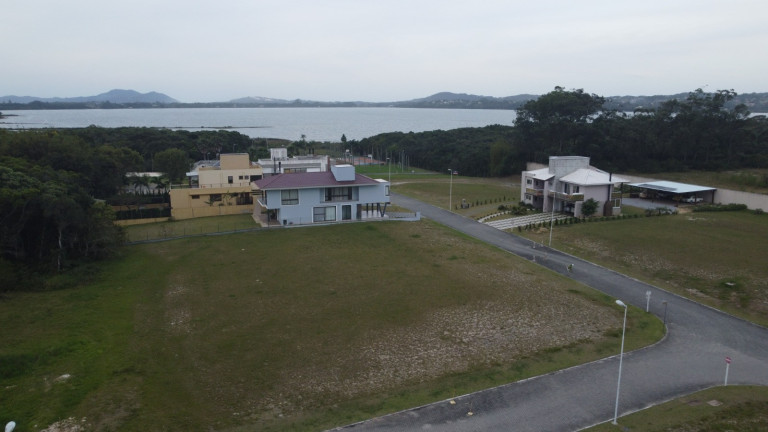 Imagem Terreno à Venda, 1.043 m² em Praia Do Rosa - Imbituba Imagem Terreno à Venda, 1.043 m² em Praia Do Rosa - Imbituba