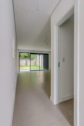 Imagem Casa com 3 Quartos à Venda, 210 m² em Chácara Das Pedras - Porto Alegre Imagem Casa com 3 Quartos à Venda, 210 m² em Chácara Das Pedras - Porto Alegre