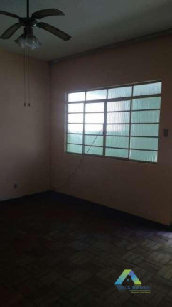 Imagem Casa com 3 Quartos à Venda, 220 m² em Jardim Botucatu - São Paulo