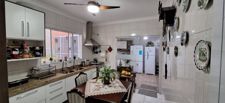 Imagem Casa com 3 Quartos à Venda, 155 m² em Centro - Peruíbe