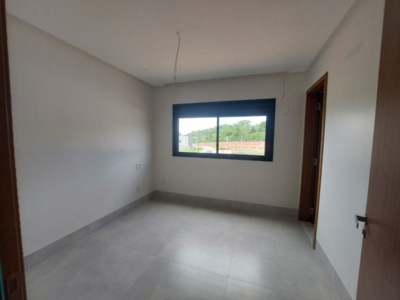 Imagem Sobrado com 4 Quartos à Venda, 213 m² em Jardins Barcelona - Senador Canedo