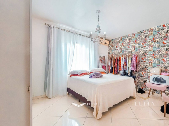 Imagem Casa com 4 Quartos à Venda, 240 m² em Centro - Barra Velha