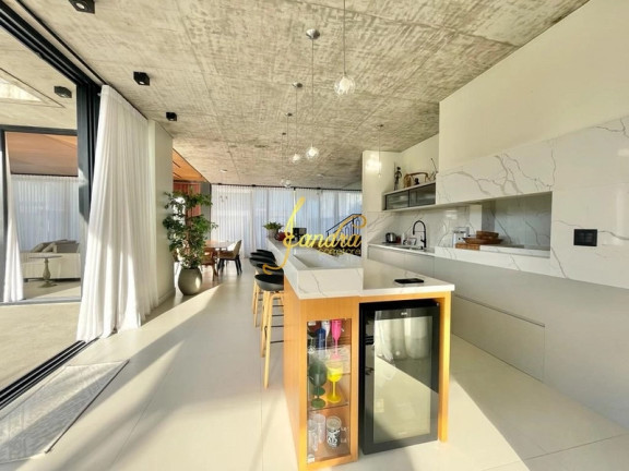 Imagem Casa de Condomínio com 4 Quartos à Venda, 282 m² em Atlantida Sul - Osorio