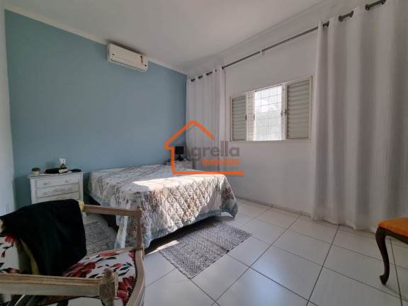 Imagem Casa com 3 Quartos à Venda, 140 m² em Jardim Patrícia - Mogi Mirim Imagem Casa com 3 Quartos à Venda, 140 m² em Jardim Patrícia - Mogi Mirim