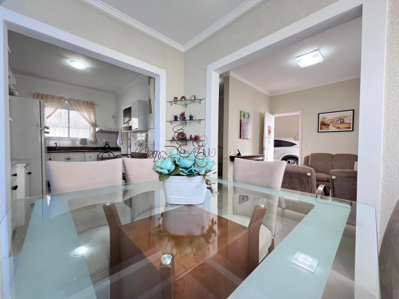 Imagem Casa com 3 Quartos à Venda, 130 m² em Glória - Joinville Imagem Casa com 3 Quartos à Venda, 130 m² em Glória - Joinville