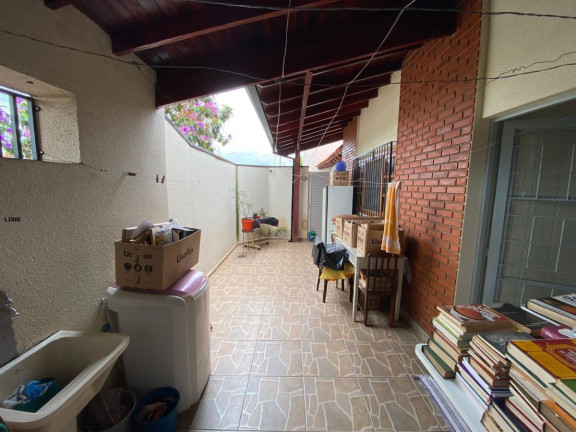 Imagem Casa com 3 Quartos à Venda, 360 m² em Jardim Estoril - Bauru
