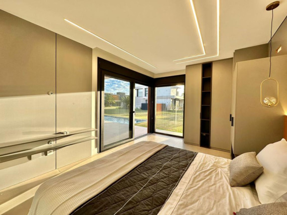 Imagem Casa com 4 Quartos à Venda, 244 m² em -- - Capao Da Canoa Imagem Casa com 4 Quartos à Venda, 244 m² em -- - Capao Da Canoa