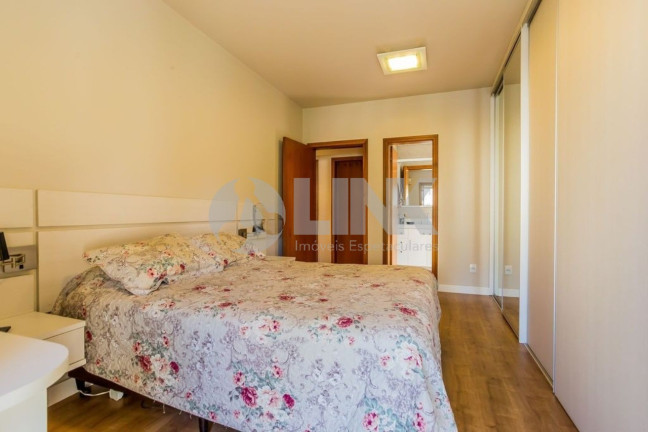 Imagem Apartamento com 3 Quartos à Venda, 131 m² em Bela Vista - Porto Alegre