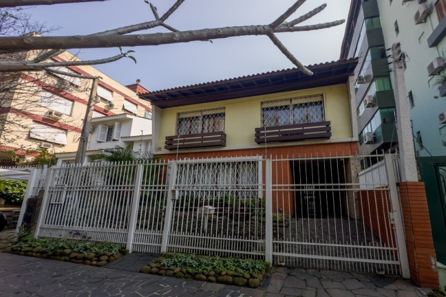 Casa com 3 Quartos à Venda, 285 m² em Bela Vista - Porto Alegre