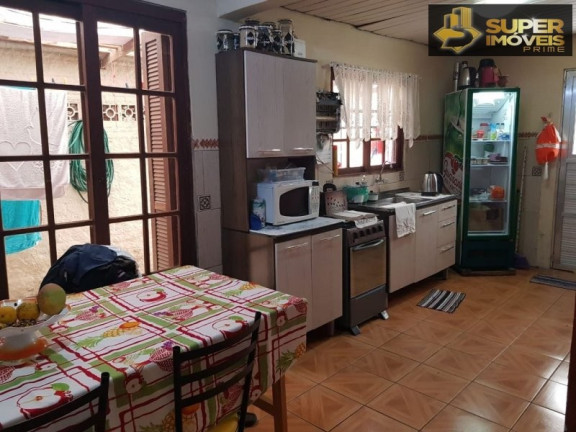 Imagem Casa com 3 Quartos à Venda, 200 m² em Três Vendas - Pelotas Imagem Casa com 3 Quartos à Venda, 200 m² em Três Vendas - Pelotas