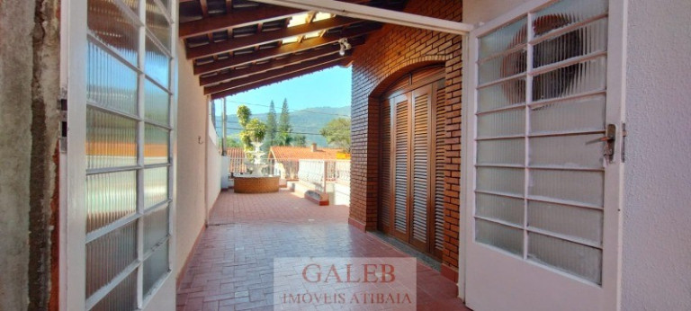 Casa com 3 Quartos à Venda, 262 m² em Vila Petrópolis - Atibaia