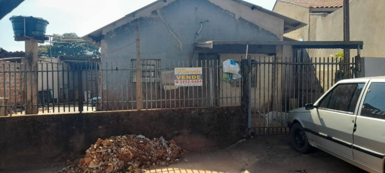 Terreno à Venda, 181 m² em Bandeirantes - Arapongas